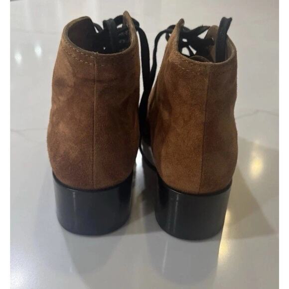 Chanel Suede, Leather Toe, CC Logo, Lace Up Ankle Boots Size 38.5, w/box - Picture 16 of 16